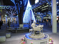福島駅クリスマスツリーの写真