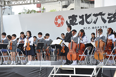 付属小学校合唱部・合奏部の写真