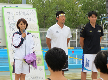 左から岩崎さん、山本さん、山口さん