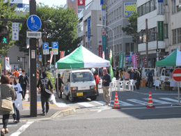 ふくしまから立ち上がろう復興イベント　軽トラマルシェの写真