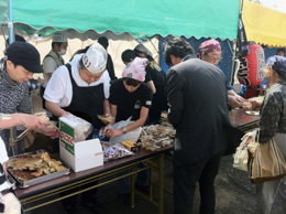 ふくしまから立ち上がろう復興イベント　軽トラマルシェの写真