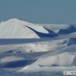 白夜の氷山の写真3