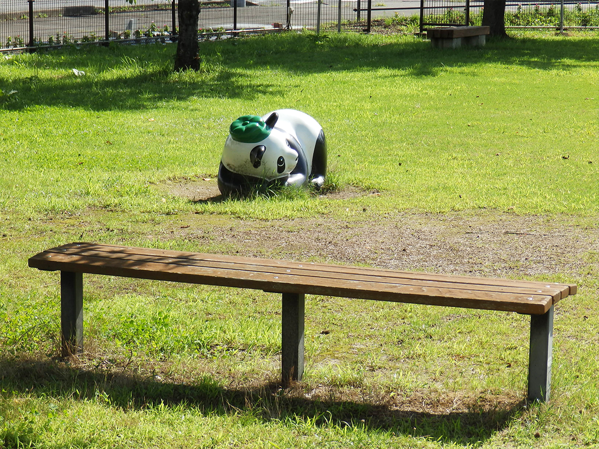 あだたらの里直売所前の広場03