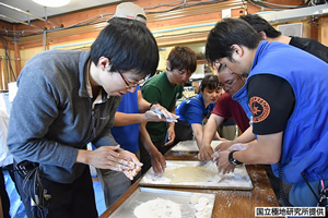 餅つきの様子3